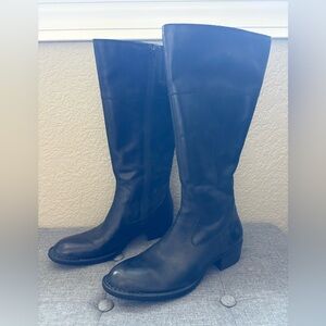 Born Asbee II Black Leather Heeled Boots